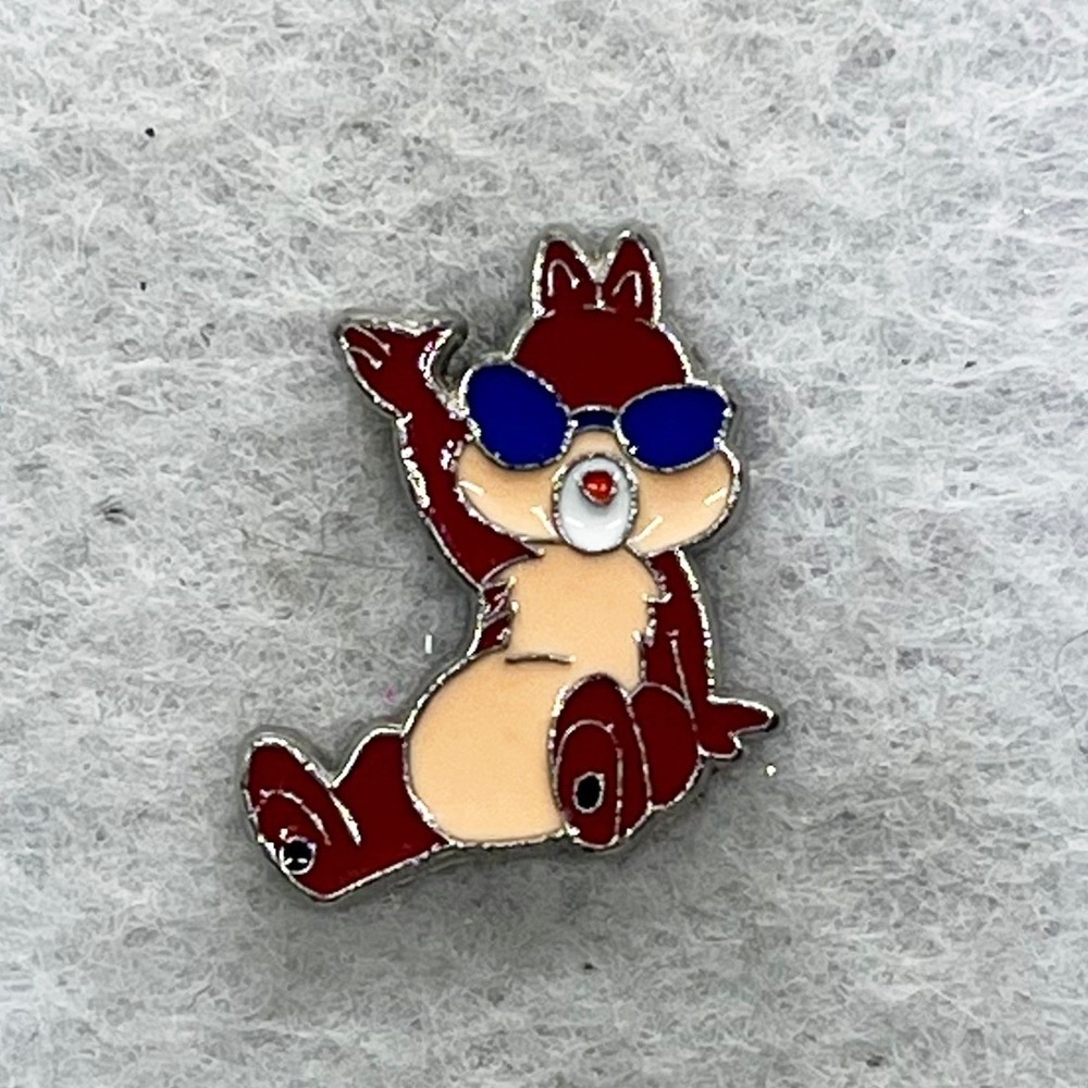 🔮 5/$25 Disney Chip 'n' Dale Shades Pin